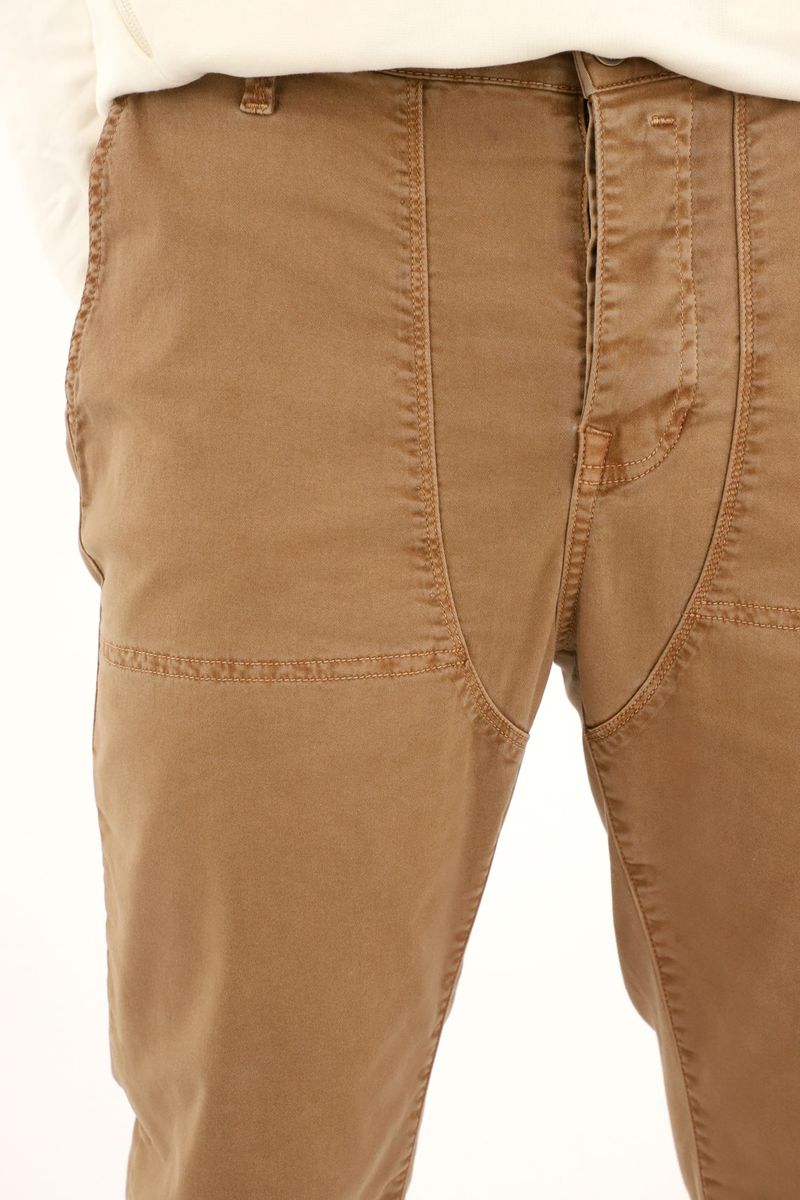 pantalones-para-hombre-tennis-cafe