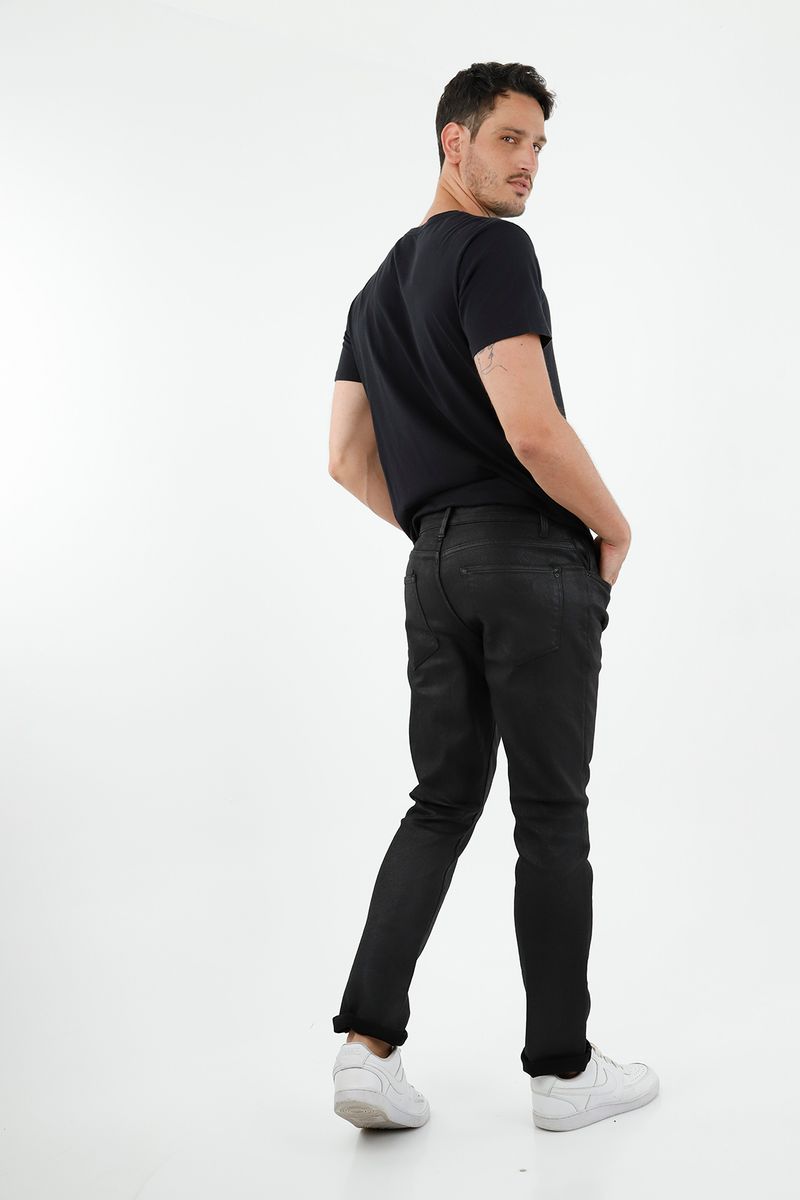 jeans-para-hombre-tennis-negro