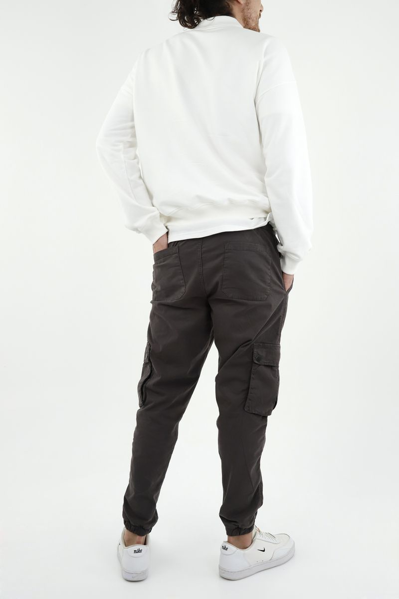 pantalones-para-hombre-tennis-gris