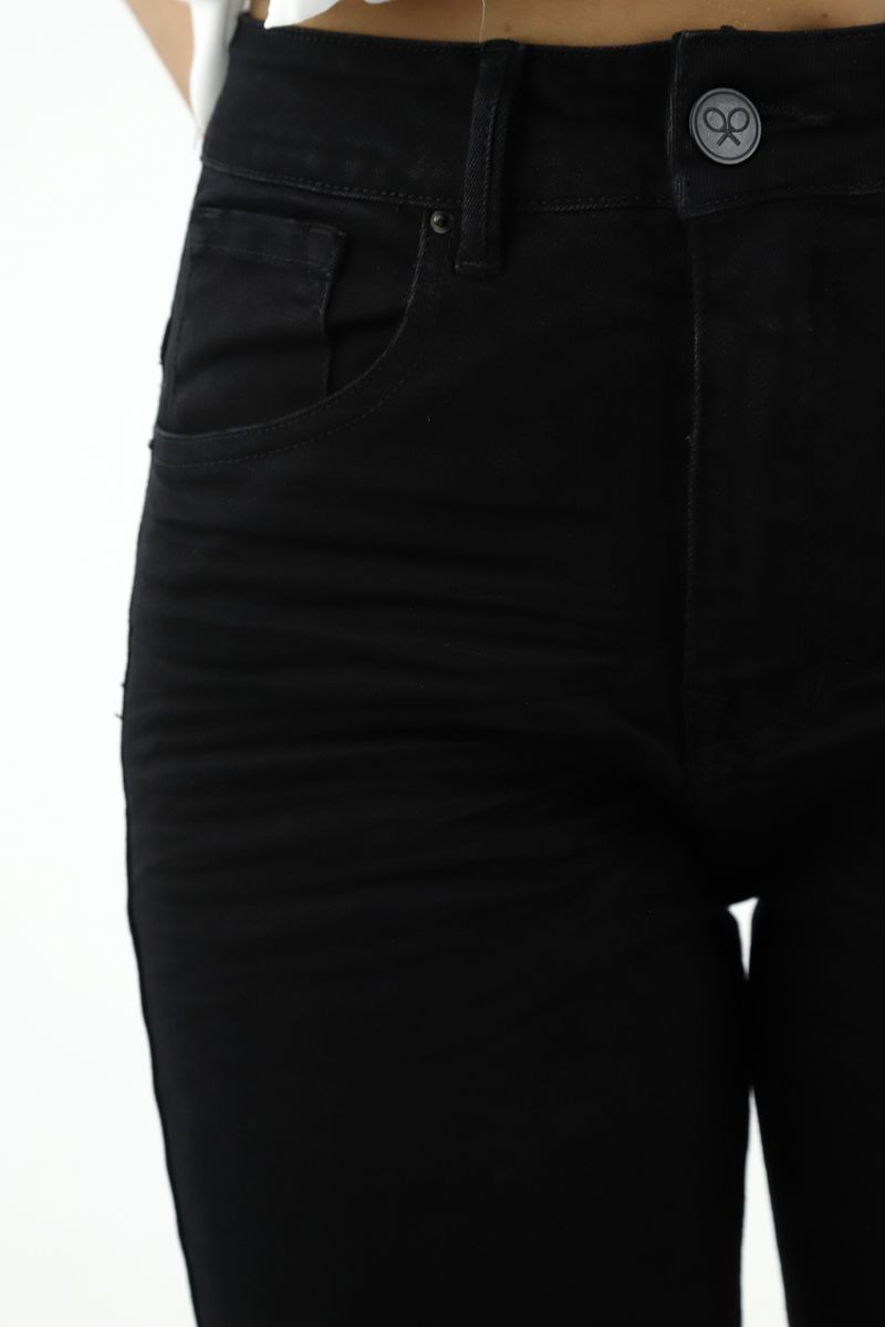 jeans-para-mujer-tennis-negro