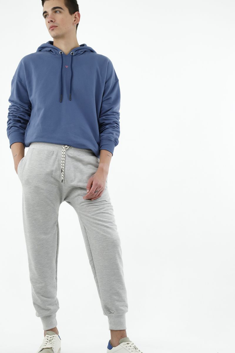 pantalones-para-hombre-tennis-gris