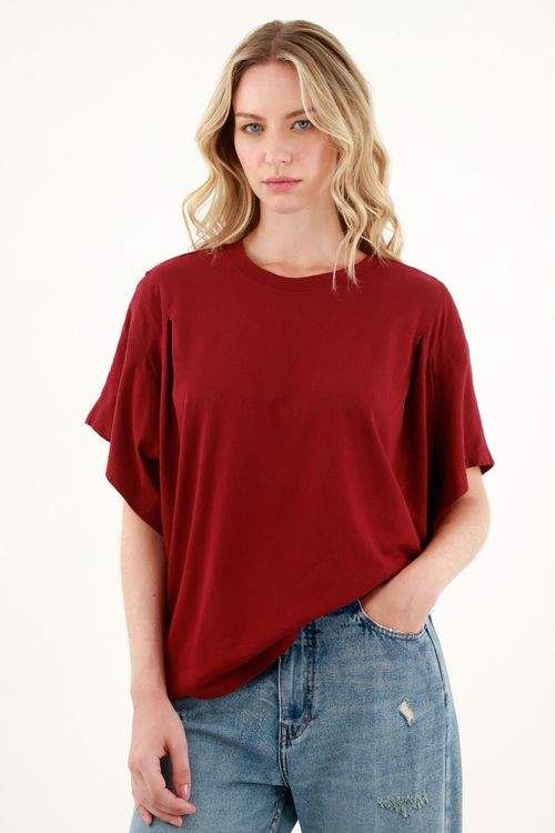 Camiseta con tablas decorativas roja para mujer