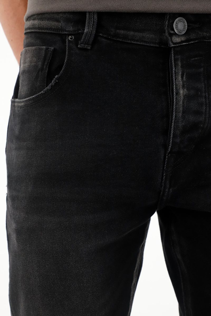 jeans-para-hombre-tennis-negro